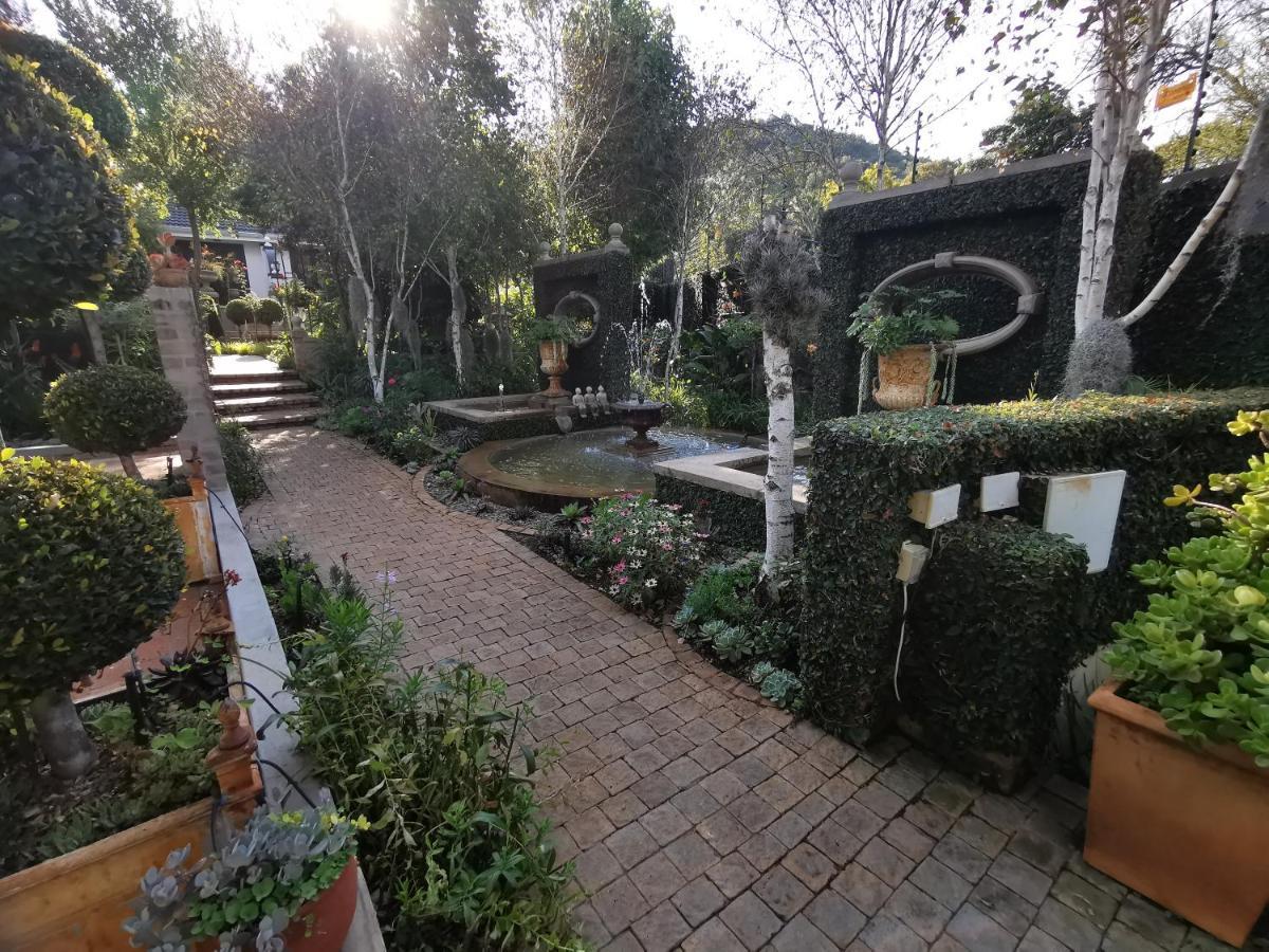 At 98 On Lynburn Guest House Pretoria Luaran gambar