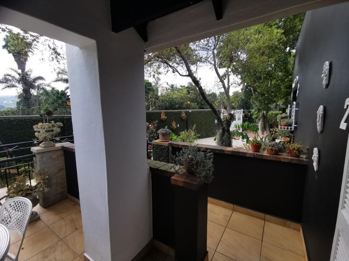 At 98 On Lynburn Guest House Pretoria Luaran gambar