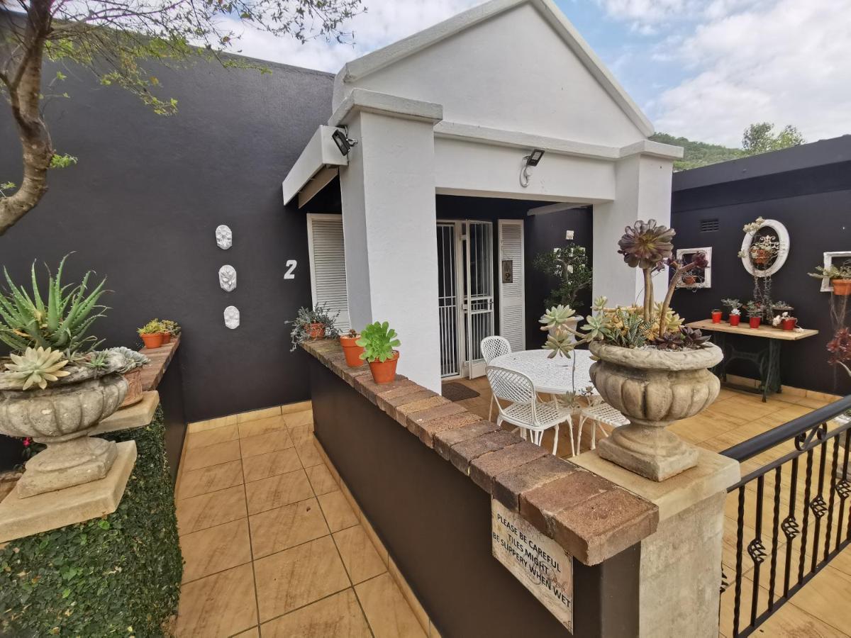 At 98 On Lynburn Guest House Pretoria Luaran gambar